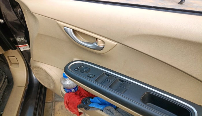 2016 Honda Amaze 1.2L I-VTEC VX, Petrol, Manual, 46,839 km, interior