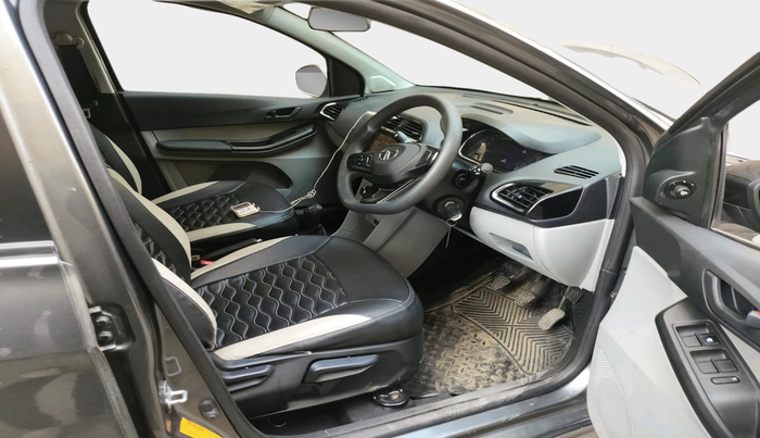 2023 Tata Tiago XT PETROL, Petrol, Manual, 34,870 km, interior