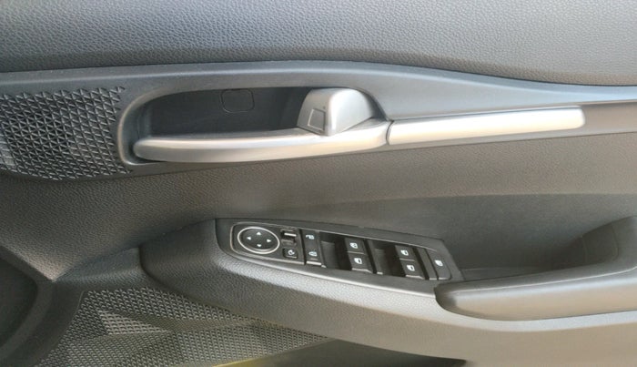 2022 KIA SELTOS HTK PLUS 1.5, Petrol, Manual, 47,210 km, interior