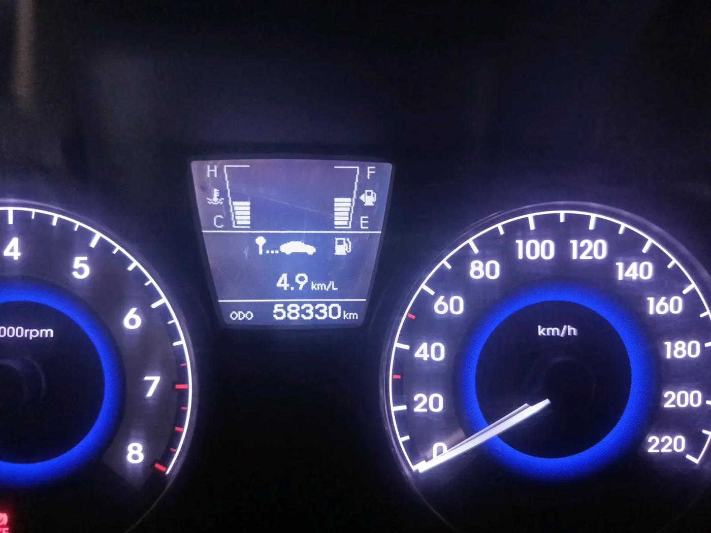 2015 Hyundai Verna FLUIDIC 4S 1.6 VTVT S(O), Petrol, Manual, 58,500 km, interior