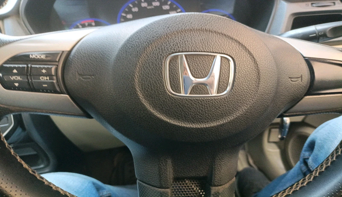 2017 Honda Amaze 1.2L I-VTEC S, Petrol, Manual, 97,514 km, interior