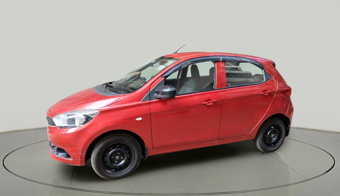2017 Tata Tiago XT PETROL, Petrol, Manual, 39,290 km, exterior