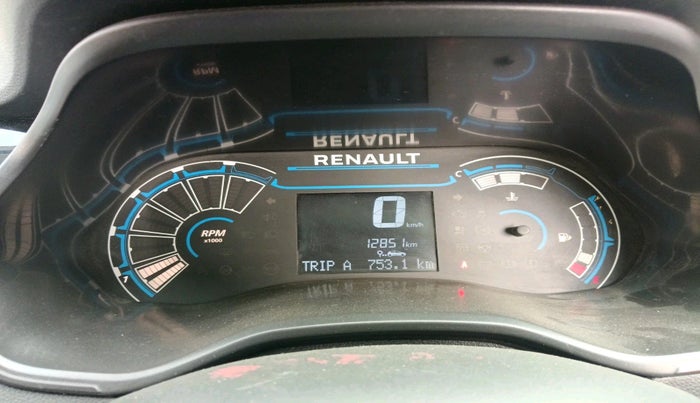 2022 Renault TRIBER RXT, Petrol, Manual, 12,851 km, interior