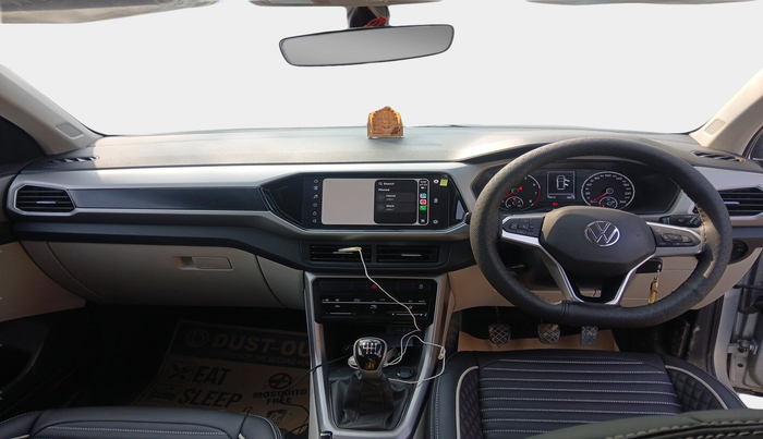 2024 Volkswagen TAIGUN HIGHLINE 1.0 TSI MT, Petrol, Manual, 19,976 km, interior