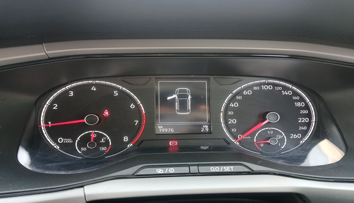 2024 Volkswagen TAIGUN HIGHLINE 1.0 TSI MT, Petrol, Manual, 19,976 km, interior