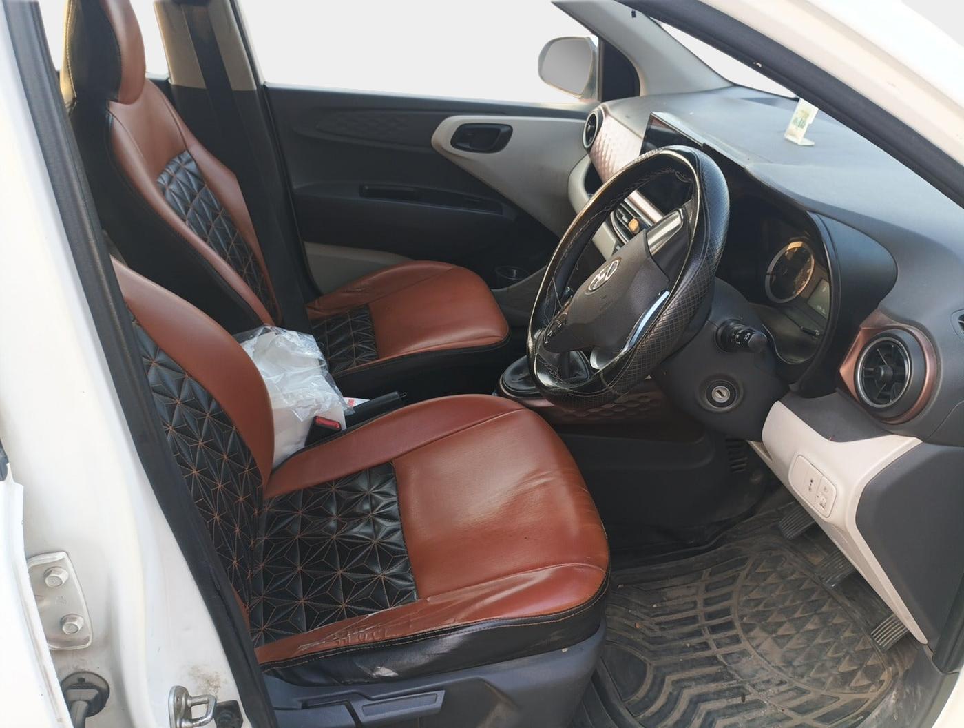 2020 Hyundai AURA S 1.2 CNG, CNG, Manual, 1,59,477 km, interior