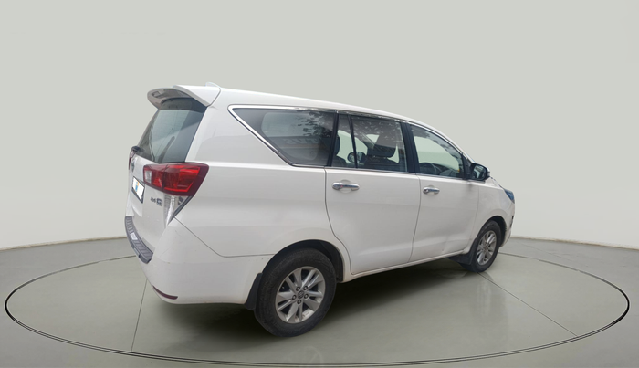 2017 Toyota Innova Crysta 2.4 G 8 STR, Diesel, Manual, 1,48,316 km, exterior