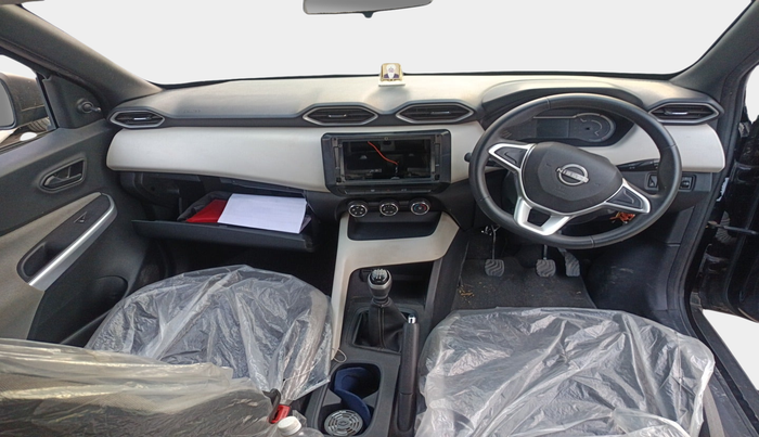 2023 Nissan MAGNITE XE, Petrol, Manual, 4,594 km, interior