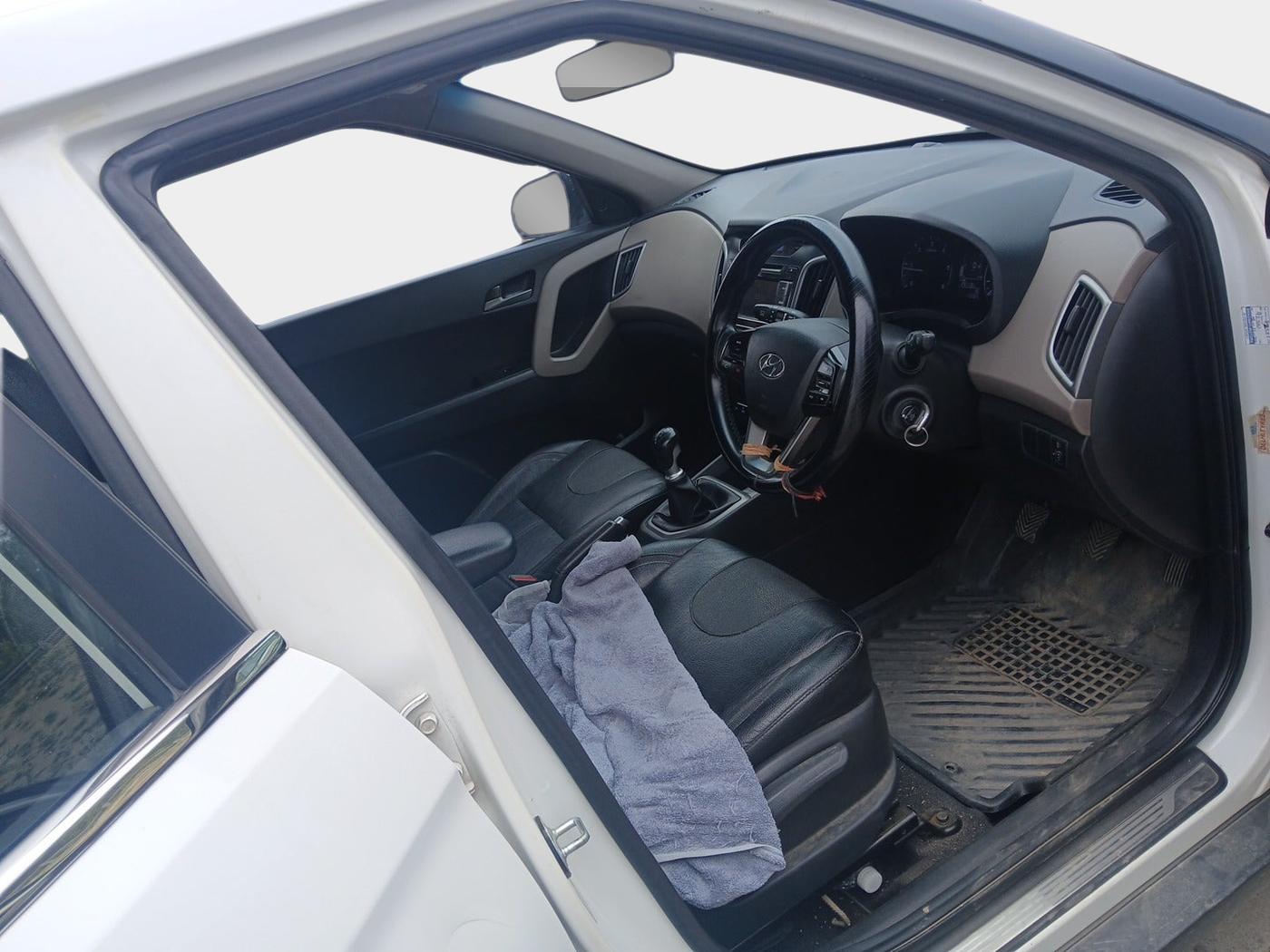2016 Hyundai Creta SX 1.6 DIESEL, Diesel, Manual, 1,17,563 km, interior
