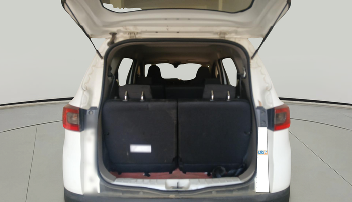 2023 Renault TRIBER RXE MT, Petrol, Manual, 7,745 km, exterior