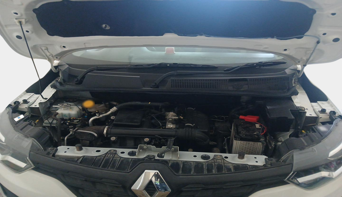 2023 Renault TRIBER RXE MT, Petrol, Manual, 7,745 km, exterior