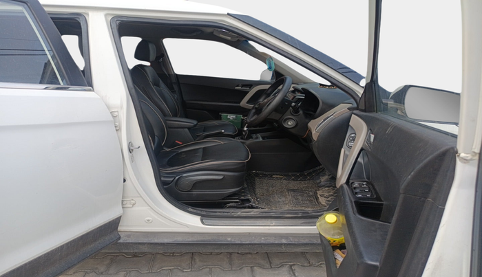 2016 Hyundai Creta SX 1.6 DIESEL, Diesel, Manual, 1,66,301 km, interior