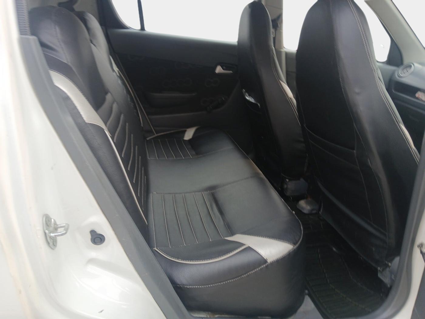 2013 Maruti Alto LXI, CNG, Manual, 1,52,114 km, interior