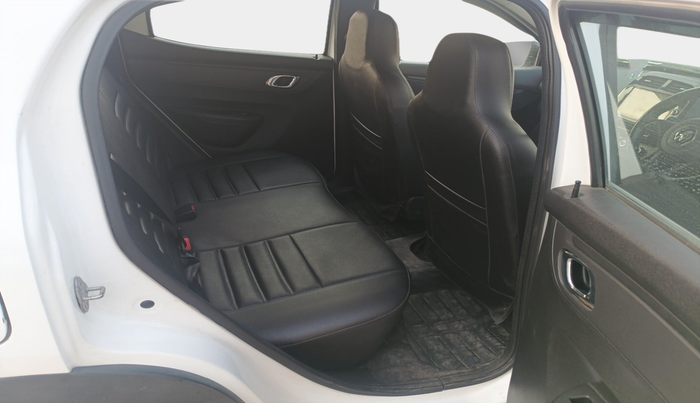 2019 Renault Kwid RXT 1.0 AMT (O), Petrol, Automatic, 58,893 km, interior