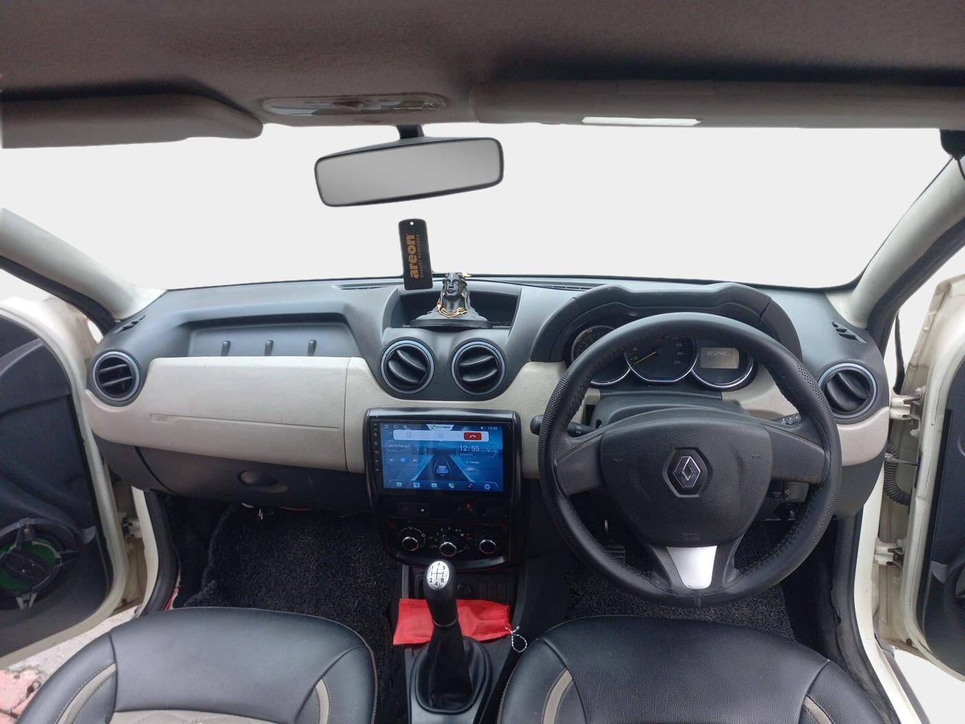 2015 Renault Duster 85 PS RXL DIESEL, Diesel, Manual, 1,05,248 km, interior