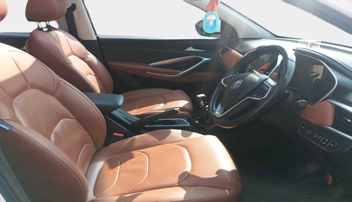 2021 MG HECTOR PLUS SHARP 2.0 DIESEL TURBO MT 6-STR, Diesel, Manual, 23,187 km, interior