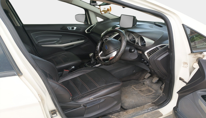 2016 Ford Ecosport TITANIUM 1.5L DIESEL, Diesel, Manual, 1,81,703 km, interior