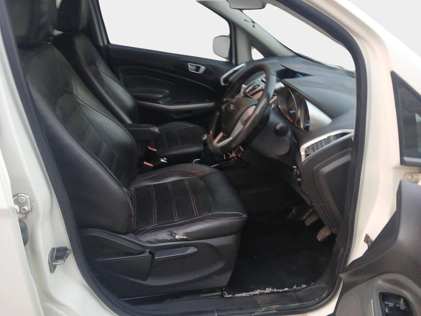 2016 Ford Ecosport TITANIUM+ 1.5L DIESEL, Diesel, Manual, 99,700 km, interior