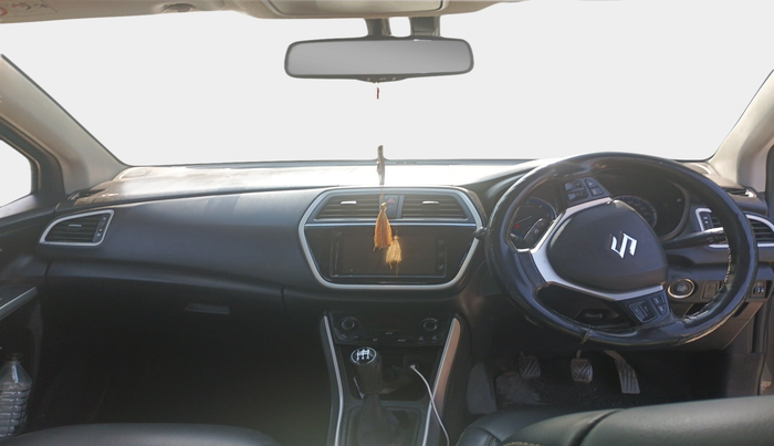 2017 Maruti S Cross ALPHA 1.3, Diesel, Manual, 1,24,890 km, interior