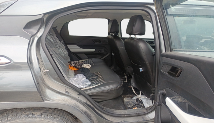 2023 Tata PUNCH PURE MT, Petrol, Manual, 17,504 km, interior