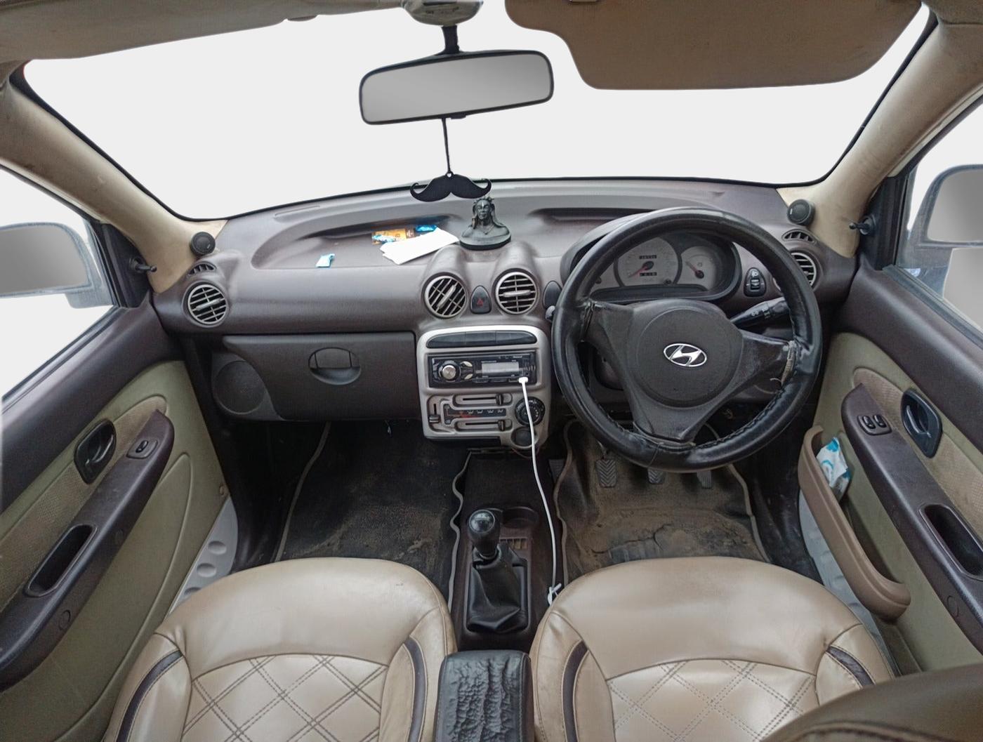 2010 Hyundai Santro Xing GLS, Petrol, Manual, 1,26,745 km, interior