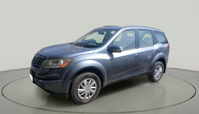 2014 Mahindra XUV500 W6, Diesel, Manual, 1,29,814 km, exterior
