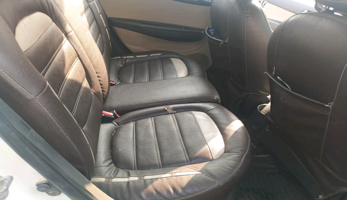 2012 Hyundai i20 SPORTZ 1.4 CRDI, Diesel, Manual, 2,40,817 km, interior