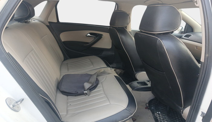 2011 Volkswagen Polo HIGHLINE DIESEL, Diesel, Manual, 2,24,785 km, interior