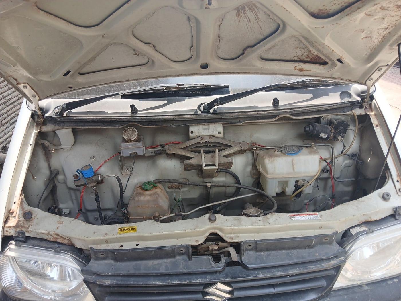 2017 Maruti Eeco 5 STR WITH A/C+HTR, Petrol, Manual, 1,85,453 km, exterior