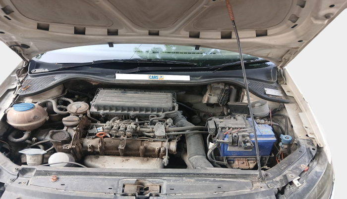 2013 Volkswagen Vento TRENDLINE 1.6, Petrol, Manual, 1,22,125 km, exterior