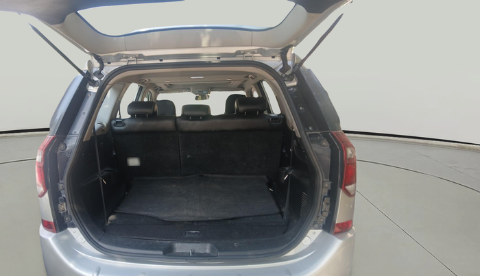 2019 Mahindra XUV500 W11, Diesel, Manual, 87,094 km, exterior