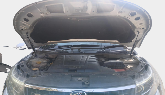 2019 Mahindra XUV500 W11, Diesel, Manual, 87,094 km, exterior