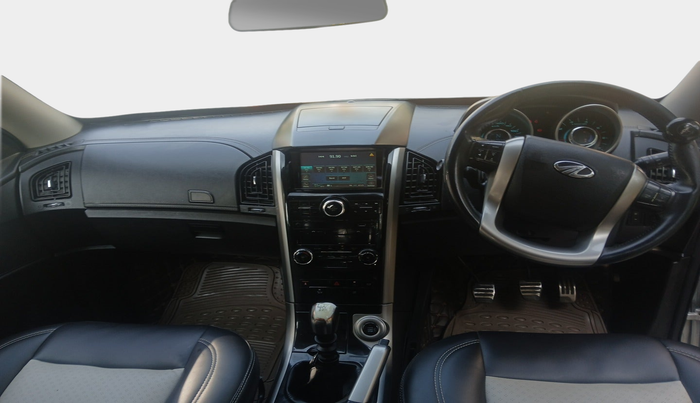 2019 Mahindra XUV500 W11, Diesel, Manual, 87,094 km, interior