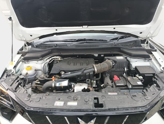 2025 Mahindra XUV 3XO MX3 Pro 1.2 L TCMPFI AT, Petrol, Automatic, 95,113 km, exterior