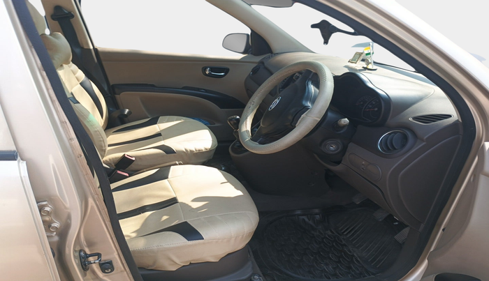 2010 Hyundai i10 MAGNA 1.2, Petrol, Manual, 89,922 km, interior