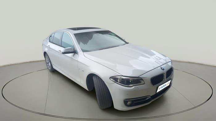 2015 BMW 5 Series 520D LUXURY LINE, Diesel, Automatic, 2,00,000 km, exterior