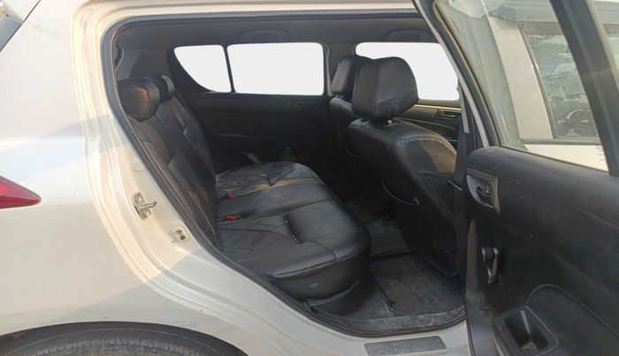 2015 Maruti Swift LDI, Diesel, Manual, 1,15,789 km, interior