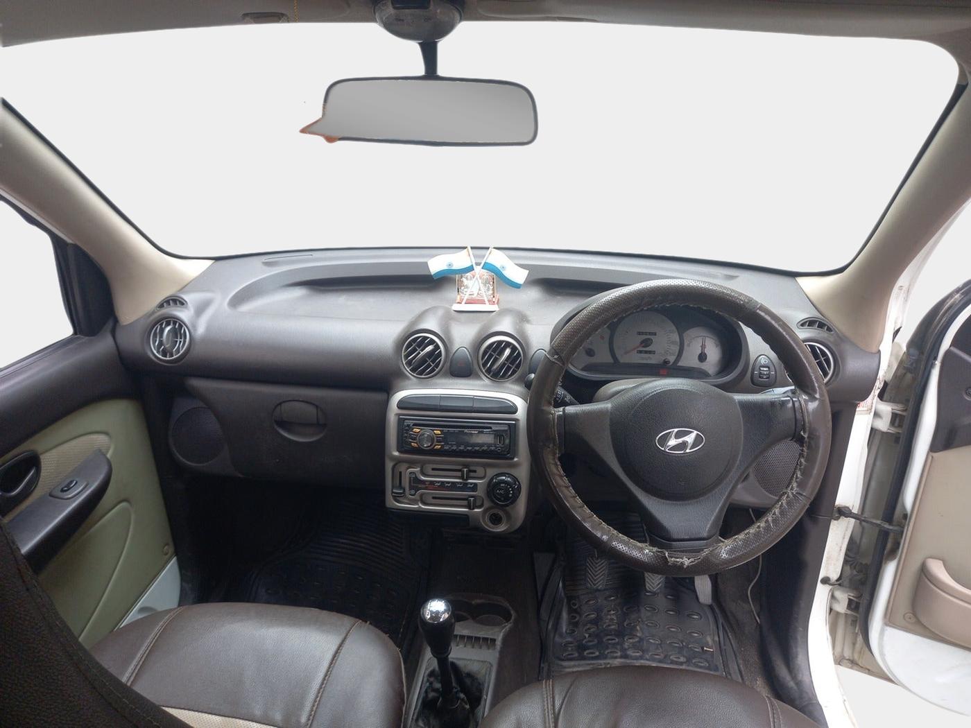 2011 Hyundai Santro Xing GL, Petrol, Manual, 1,10,976 km, interior