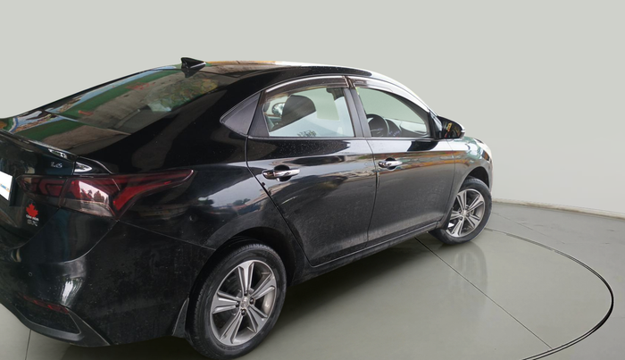 2018 Hyundai Verna 1.6 VTVT SX, Petrol, Manual, 61,290 km, exterior
