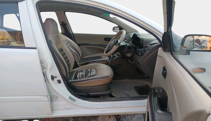 2012 Hyundai i10 ERA 1.1, CNG, Manual, 72,969 km, interior