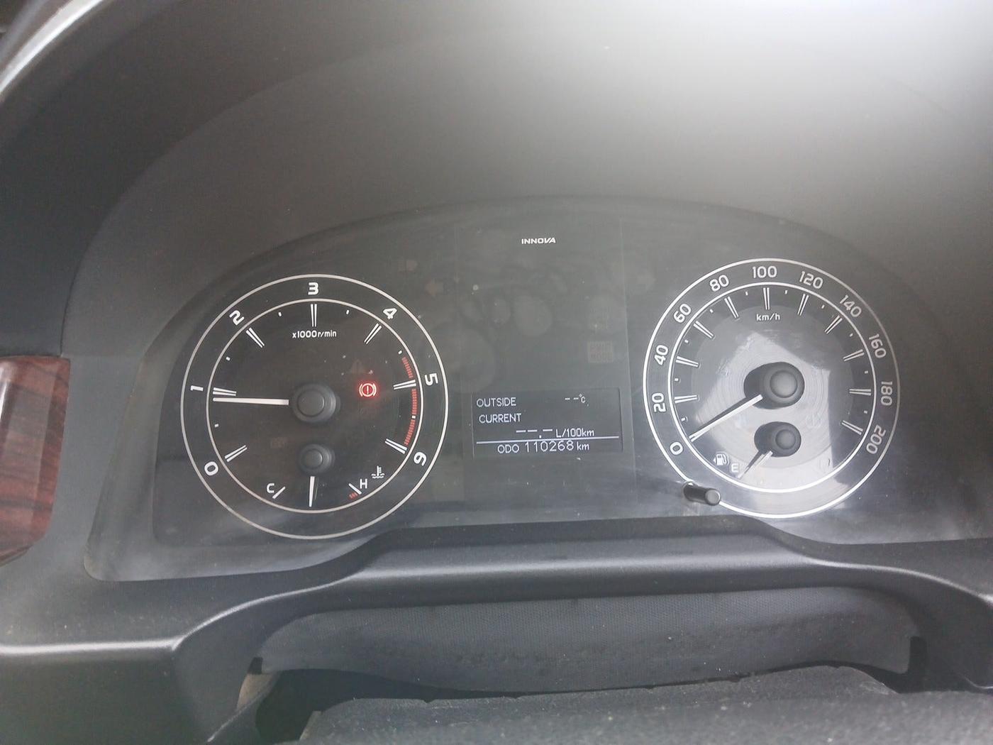 2017 Toyota Innova Crysta 2.4 GX 7 STR, Diesel, Manual, 1,10,268 km, interior
