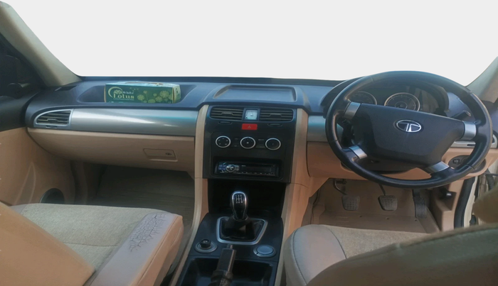 2013 Tata Safari Storme 2.2 EX 4X2, Diesel, Manual, 1,28,486 km, interior