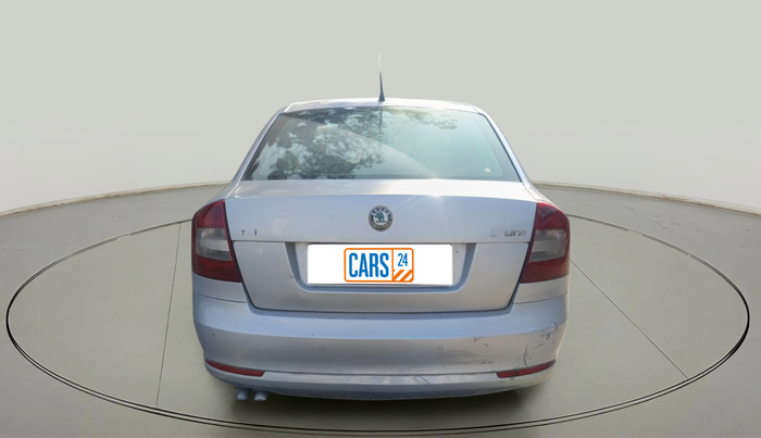 2011 Skoda Laura AMBIENTE 2.0 TDI CR MT, Diesel, Manual, 1,11,727 km, exterior