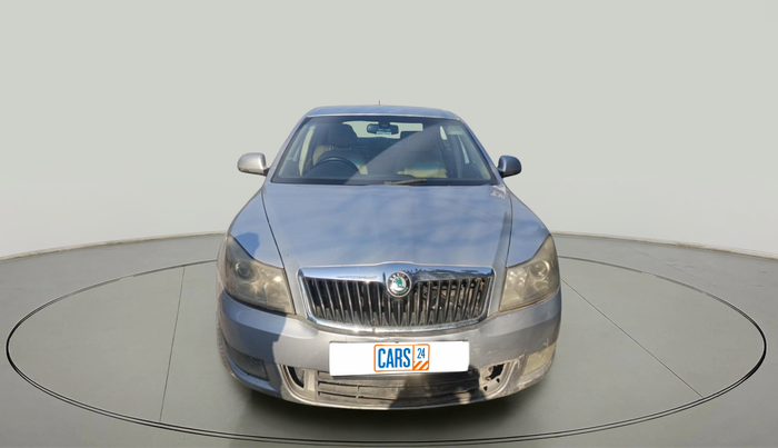 2011 Skoda Laura AMBIENTE 2.0 TDI CR MT, Diesel, Manual, 1,11,727 km, exterior