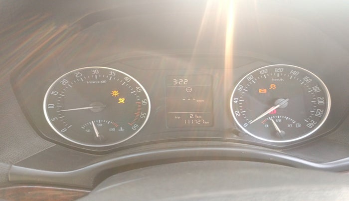 2011 Skoda Laura AMBIENTE 2.0 TDI CR MT, Diesel, Manual, 1,11,727 km, interior