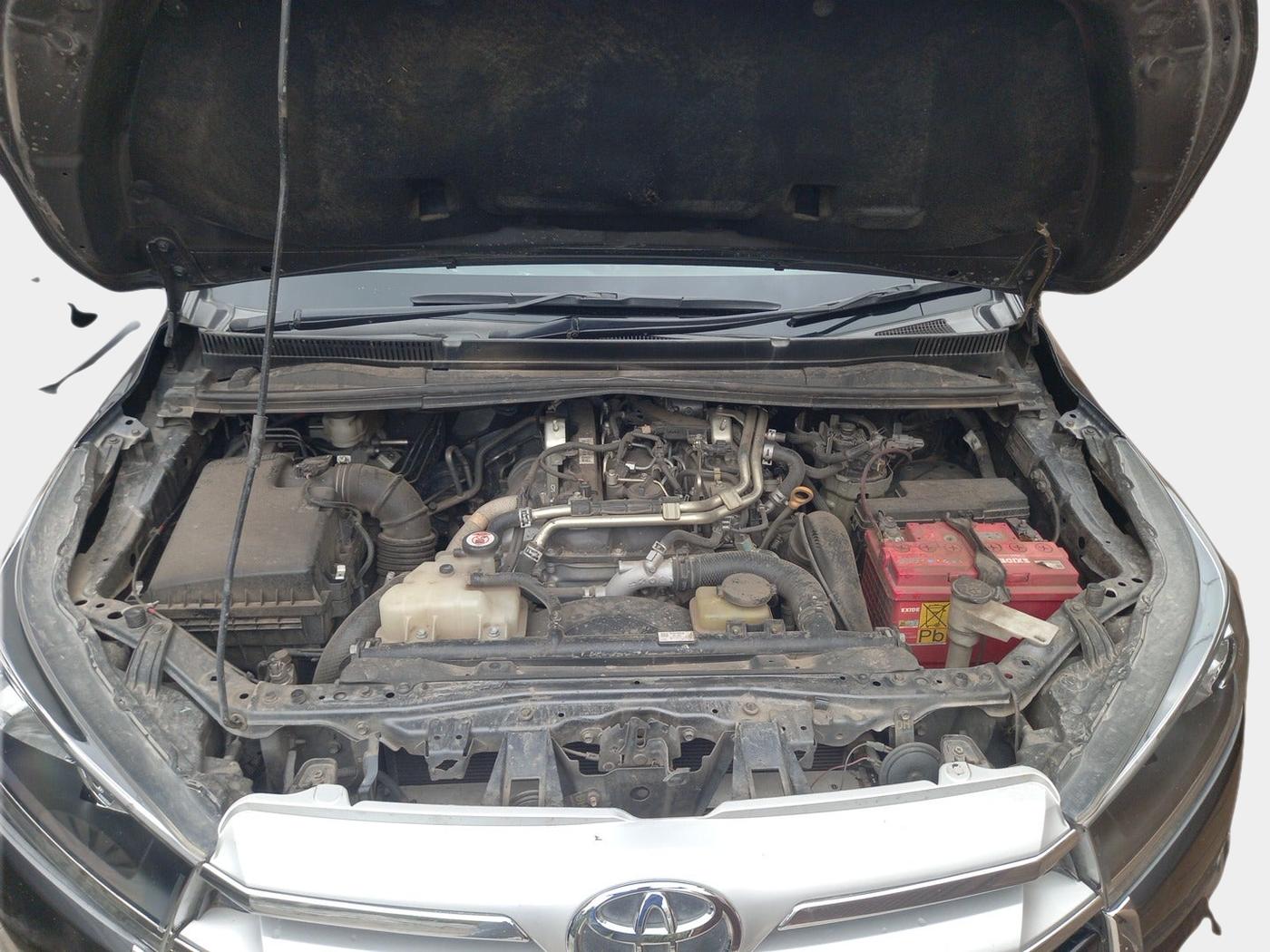2017 Toyota Innova Crysta 2.8 GX AT 7 STR, Diesel, Automatic, 1,76,135 km, exterior