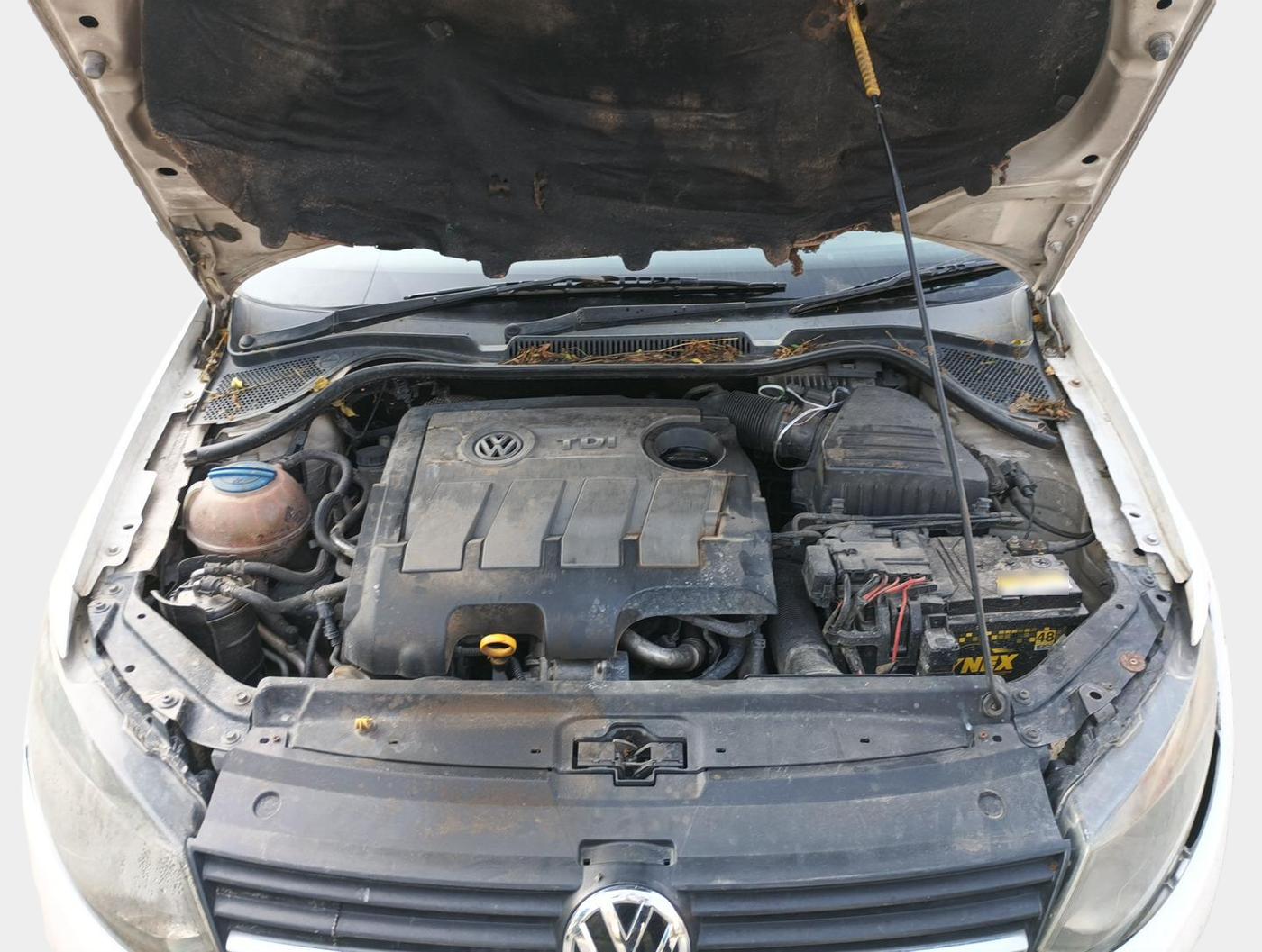 2014 Volkswagen Vento HIGHLINE DIESEL 1.5, Diesel, Manual, 2,30,000 km, exterior