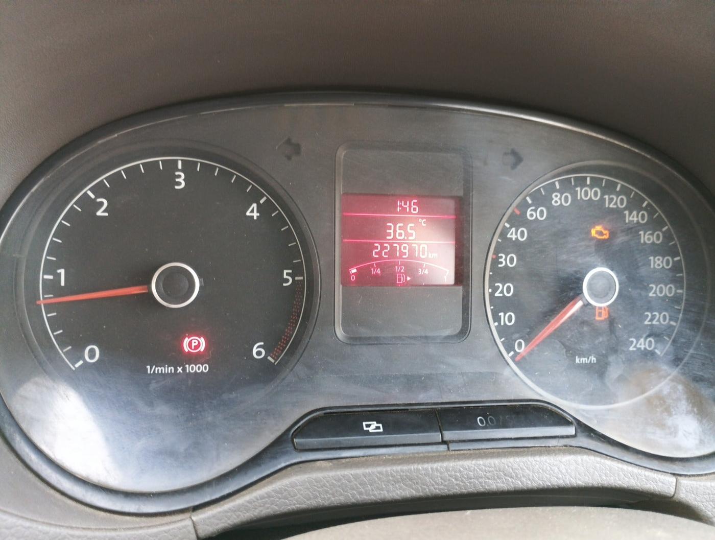 2014 Volkswagen Vento HIGHLINE DIESEL 1.5, Diesel, Manual, 2,30,000 km, interior