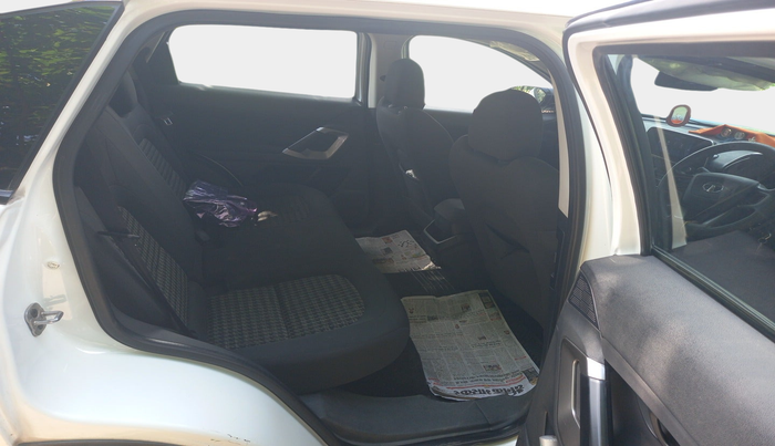 2022 Tata Harrier XM 2.0L KRYOTEC, Diesel, Manual, 47,792 km, interior