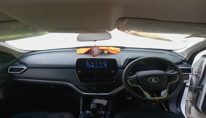 2022 Tata Harrier XM 2.0L KRYOTEC, Diesel, Manual, 47,792 km, interior